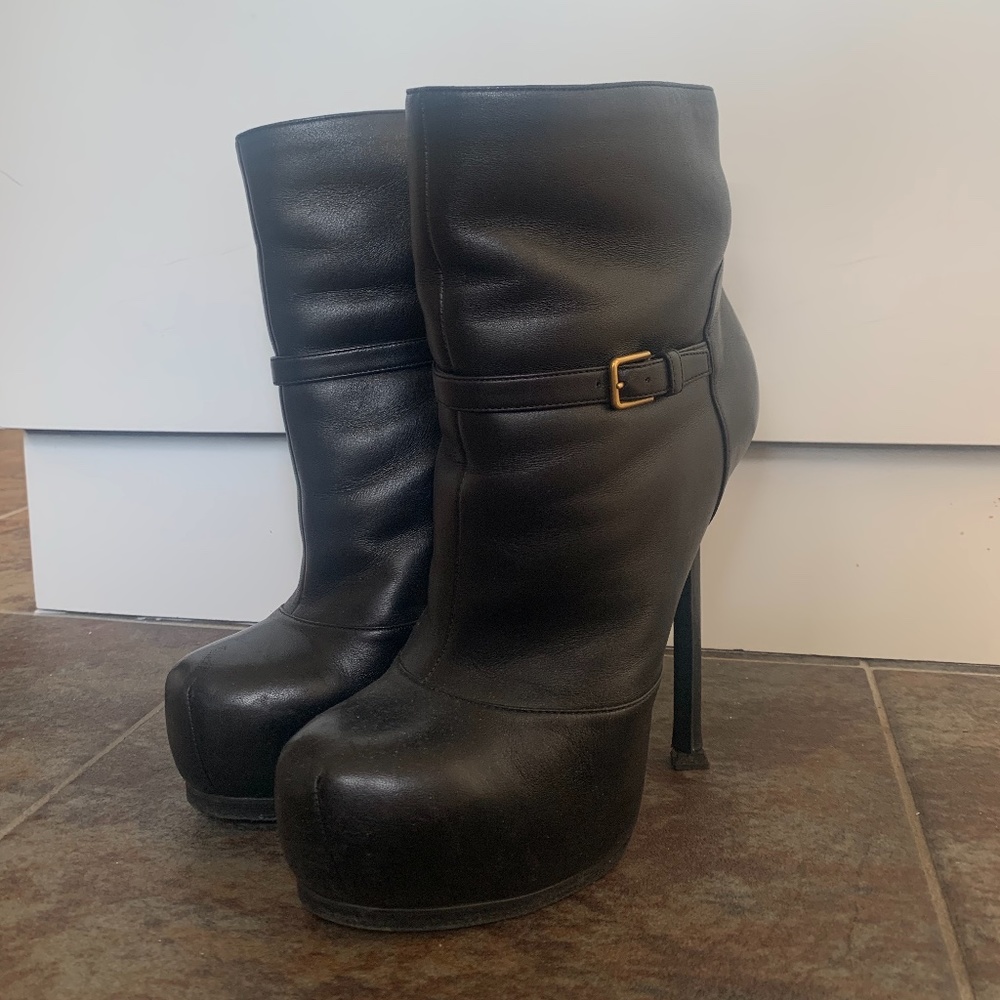 Yves Saint Laurent Fur Lined Leather Platform Ankle Boots